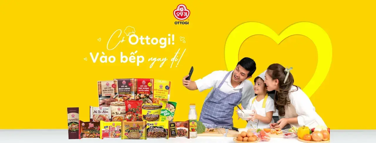 Mì Xốt Tương Đen Của Ottogi Được Làm Từ 1 Xốt Đậu Đen Hàn Quốc Tuyển Chọn Kết Hợp Cùng Các Loại Rau Củ Như Hành Tây, Đậu Hà Lan… Sẽ Giúp Bạn Thưởng Trọn Vị Nguyên Bản Mì Tương Đen Xứ Hàn.