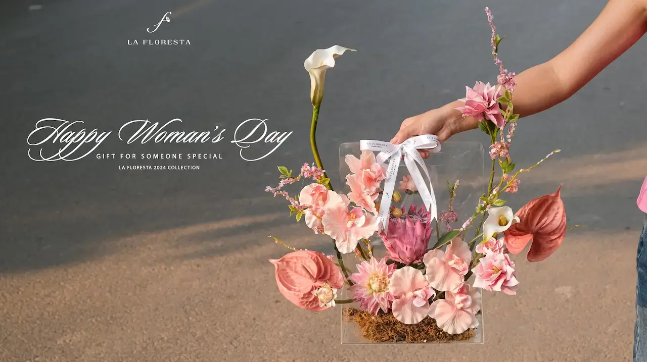 Lafloresta 𝐿𝑎 𝐹𝑙𝑜𝑟𝑒𝑠𝑡𝑎 hoa lụa và các tác phẩm tranh được tạo ra bởi những người trẻ đầy tài năng mang 1 cảm hứng Châu Âu đến không gian gia đình bạn